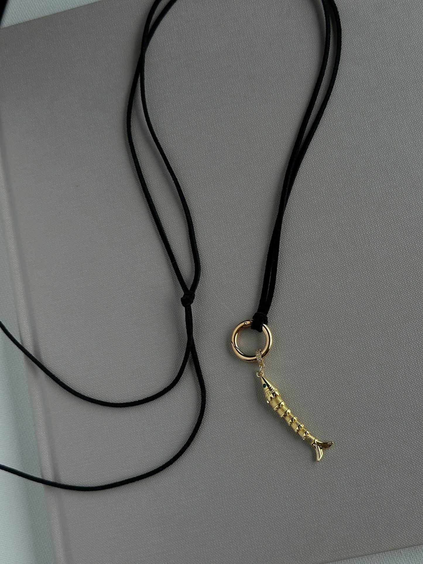 NEEDLEFISH necklace