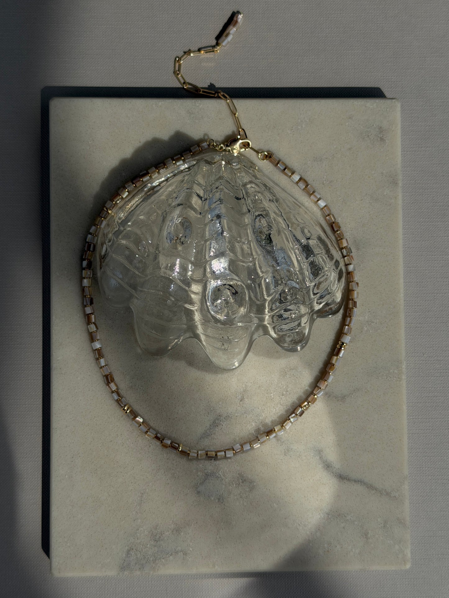 ABALONE GLOW necklace