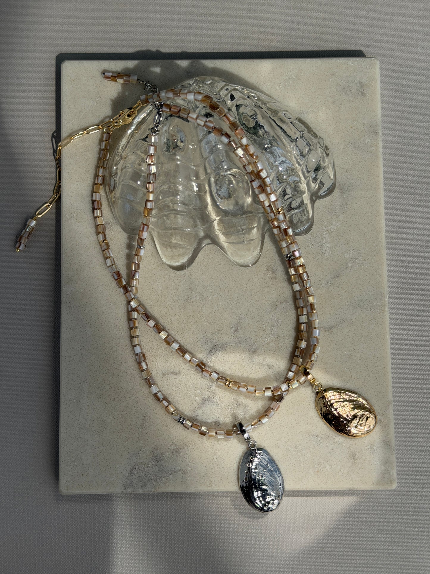 ABALONE GLOW necklace