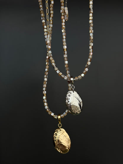 ABALONE GLOW necklace