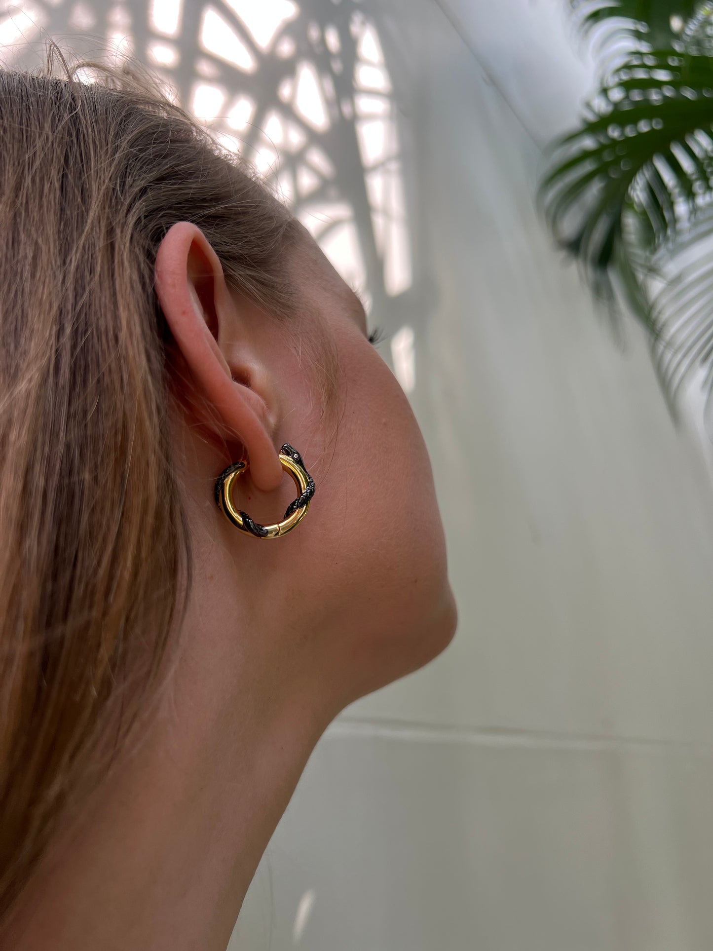 BLACK MAMBA earrings