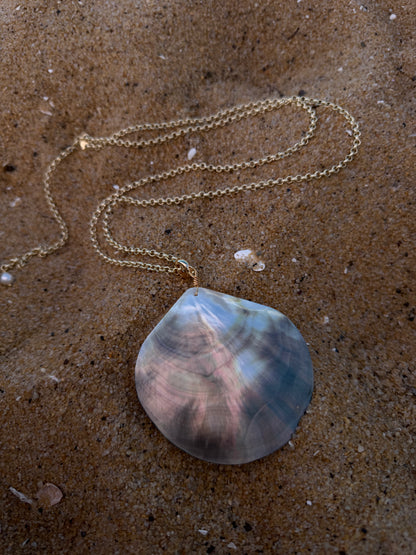 SIREN SHELL necklace